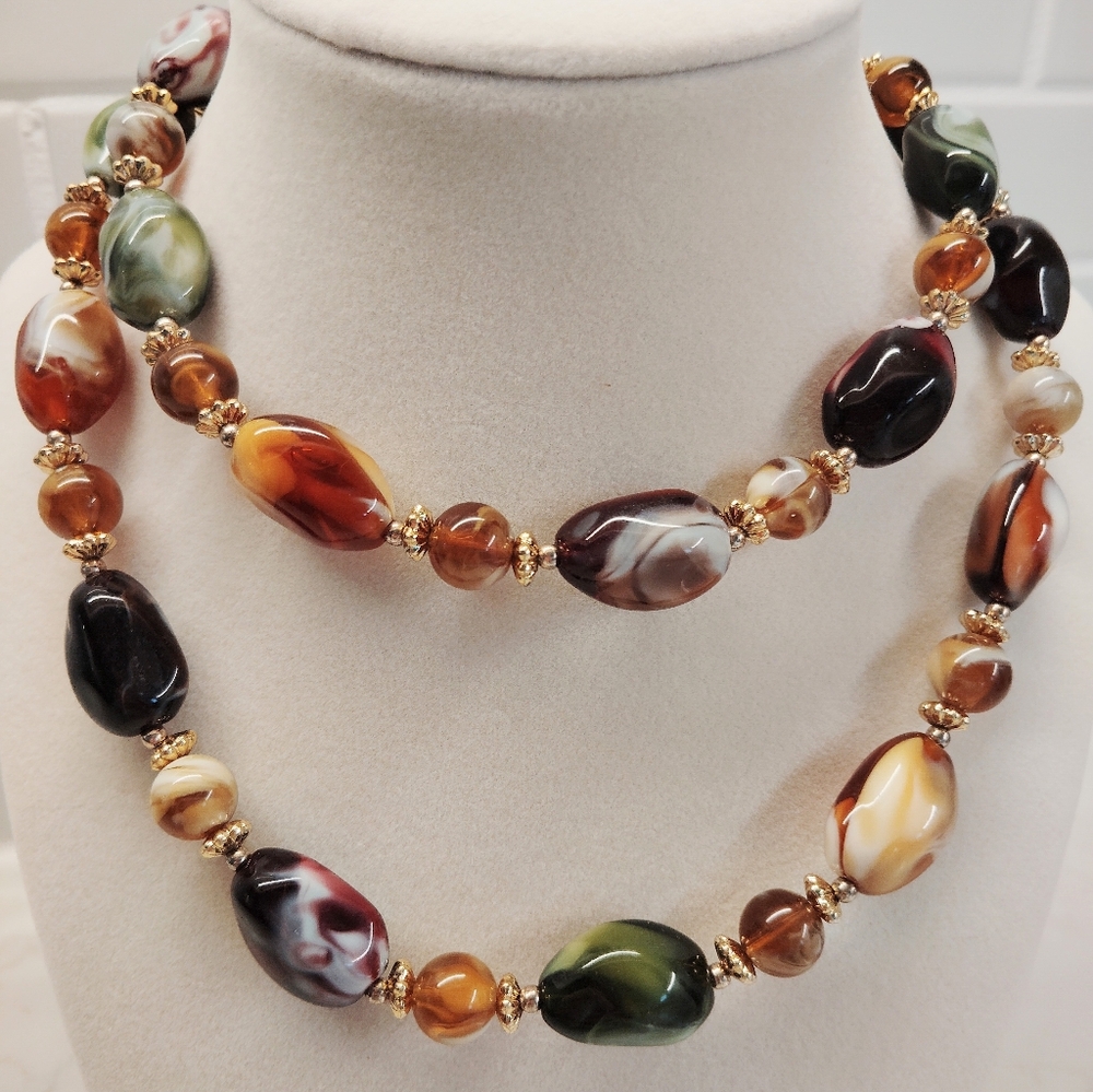 NWT Diversity Multicolor Acrylic Faux Stone Necklace
